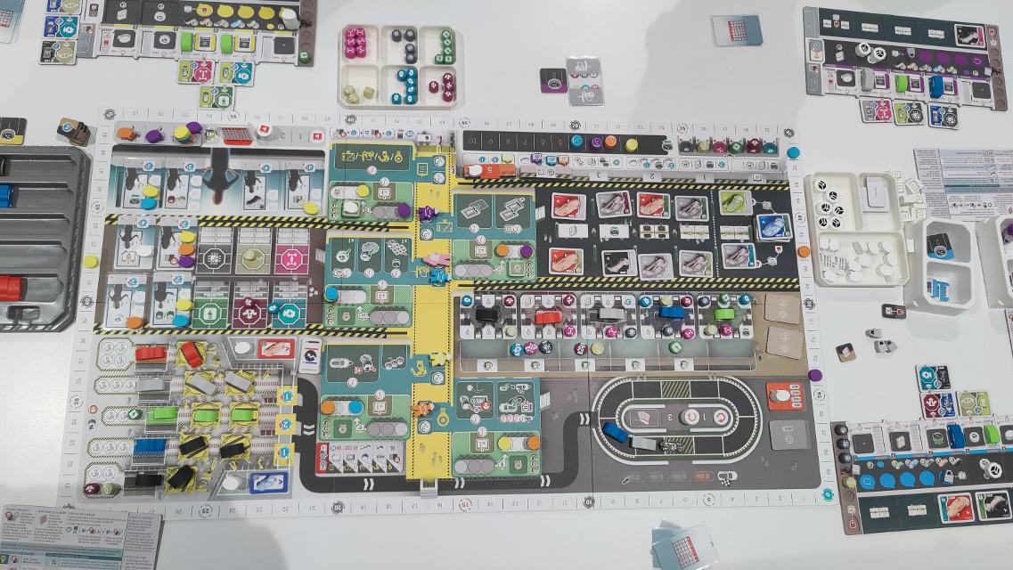 Kanban EV on the table, photo by Kabra