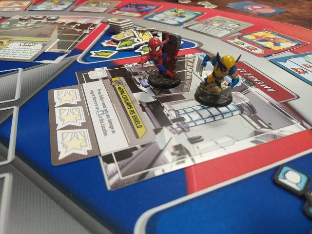 Marvel United sobre la taula, foto de David Puyalto