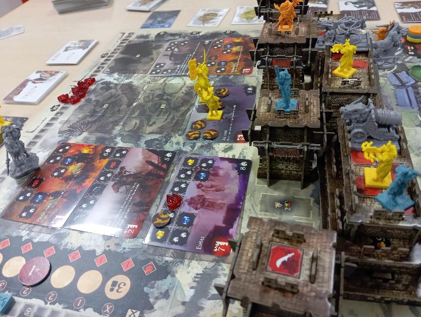 The Great Wall on the table, photo by Estepo Estepoes