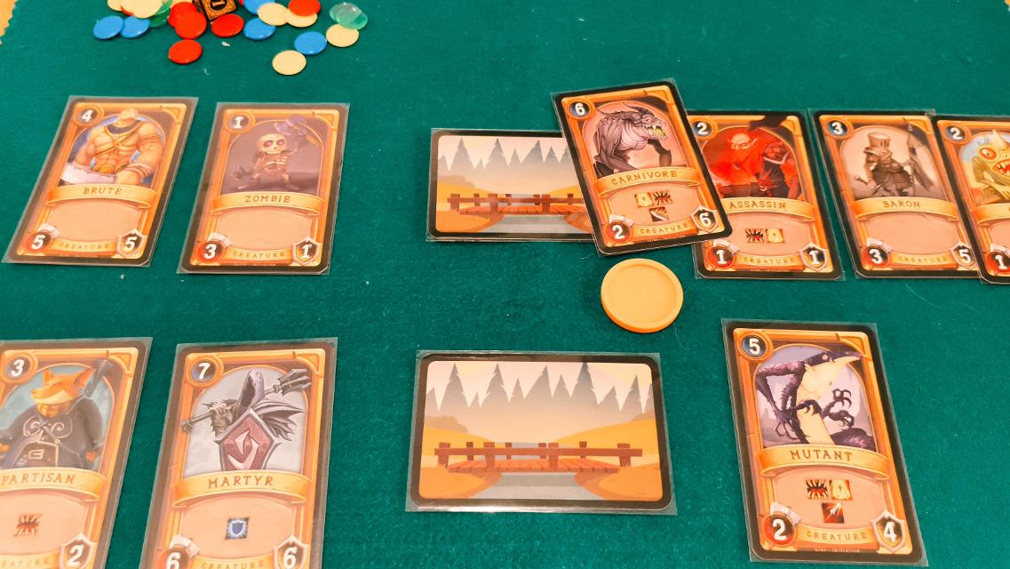 Clash of Decks: Starter Kit on the table, photo by Mochilo