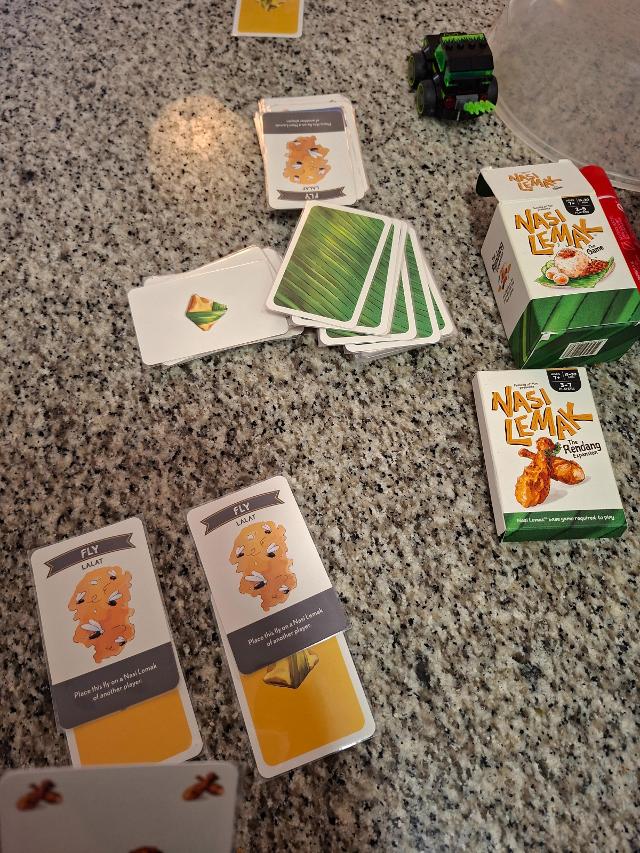 Nasi Lemak: The Game on the table, photo by Artur Rodríguez Coma