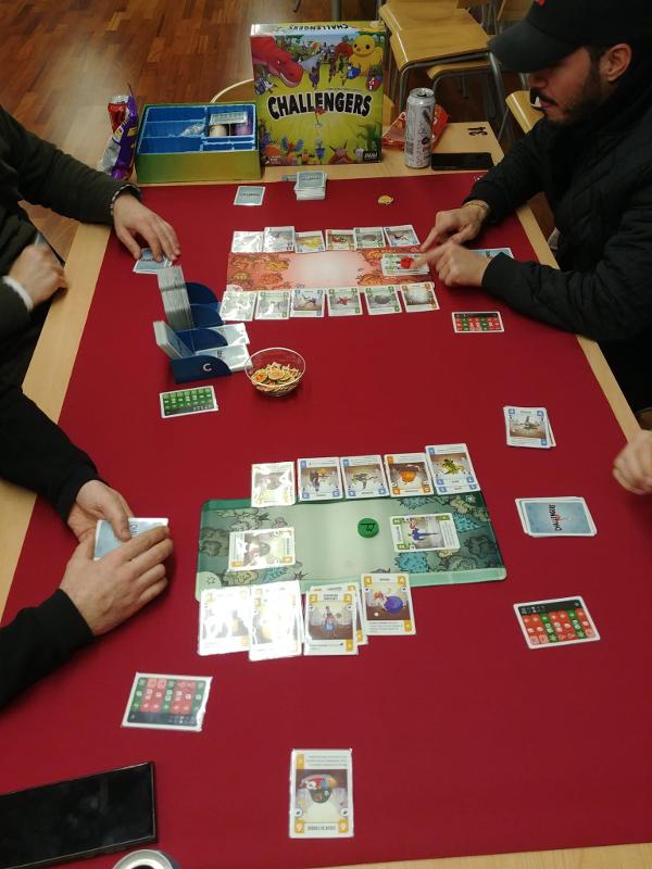 Challengers! on the table, photo by Shinychi3