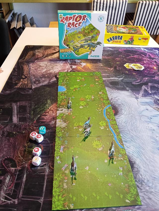 Raptor Race op tafel, foto van Morriondo