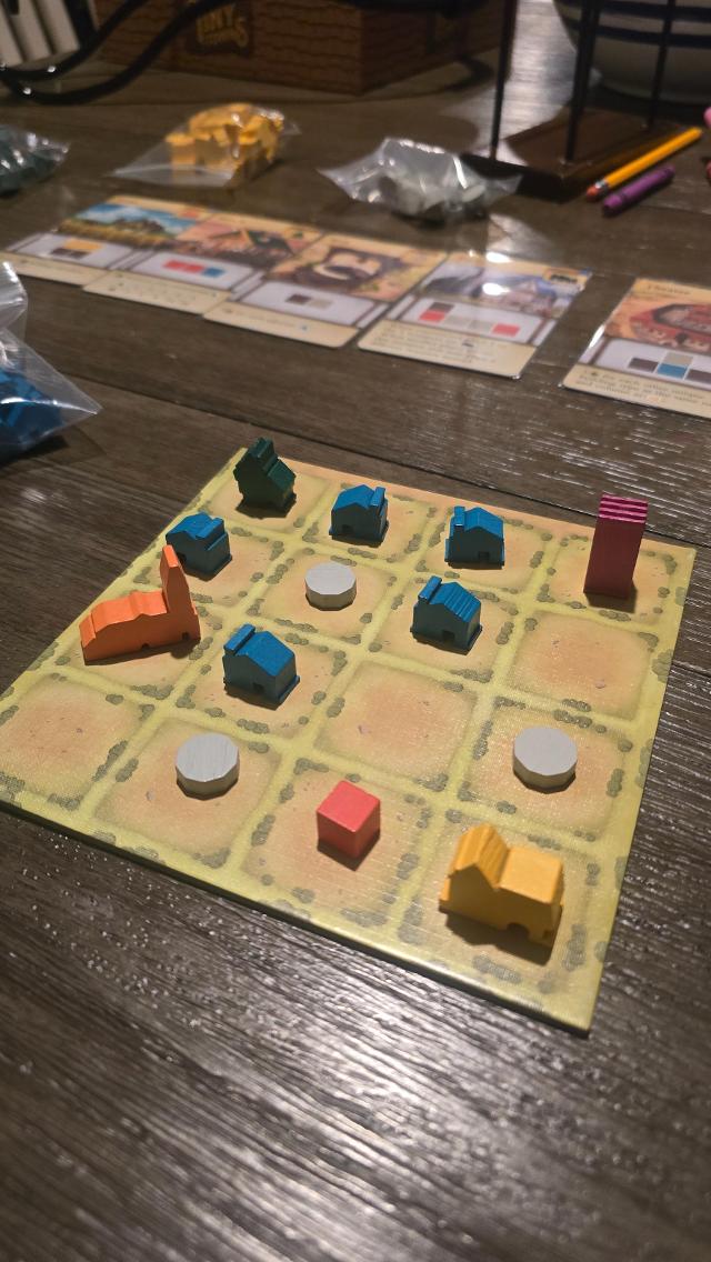 Tiny Towns auf dem Tisch, Foto von Chris Salazar