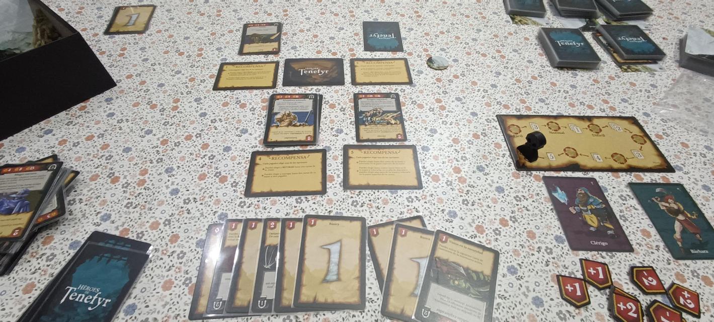 Heroes of Tenefyr on the table, photo by Viafora - Francesc