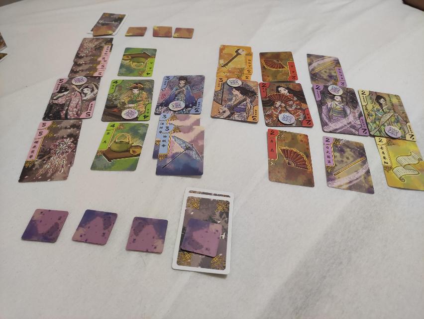 Hanamikoji sobre la mesa, foto de Sebashi