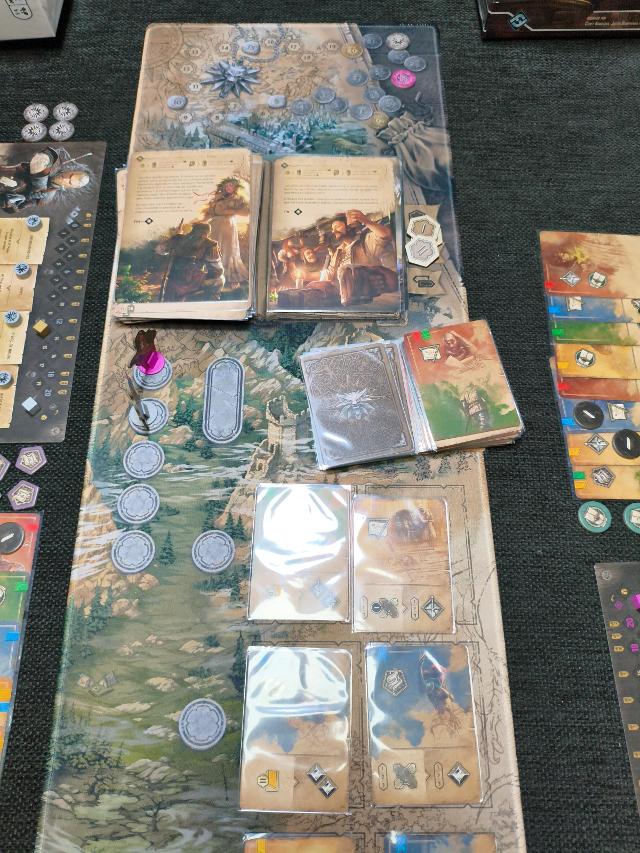 The Witcher: Pfad Des Schicksals auf dem Tisch, Foto von Diego
