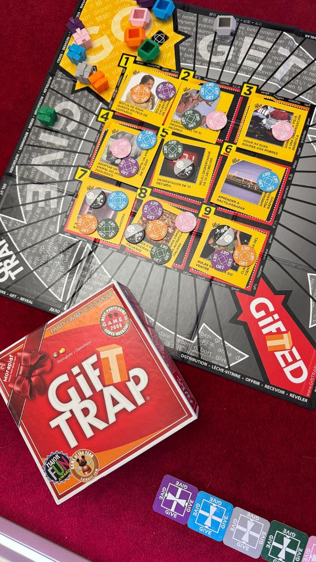 Gift Trap on the table, photo by El Meeple Azul