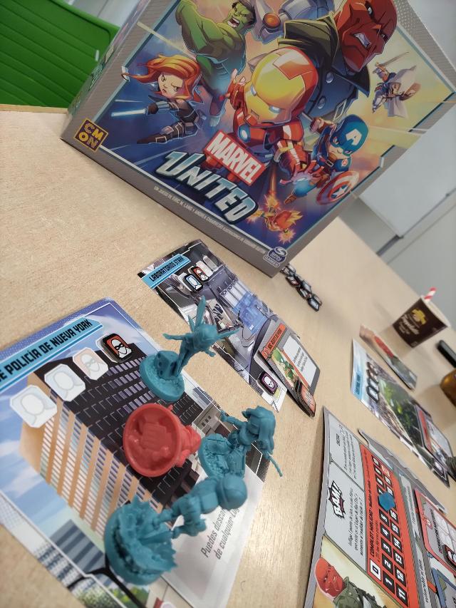 Marvel United sobre la taula, foto de Amy