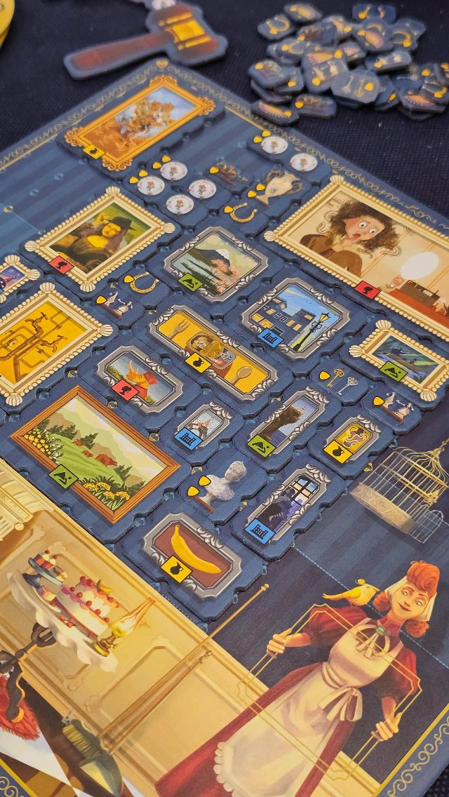 Art Society sobre la taula, foto de Jugar y Leer