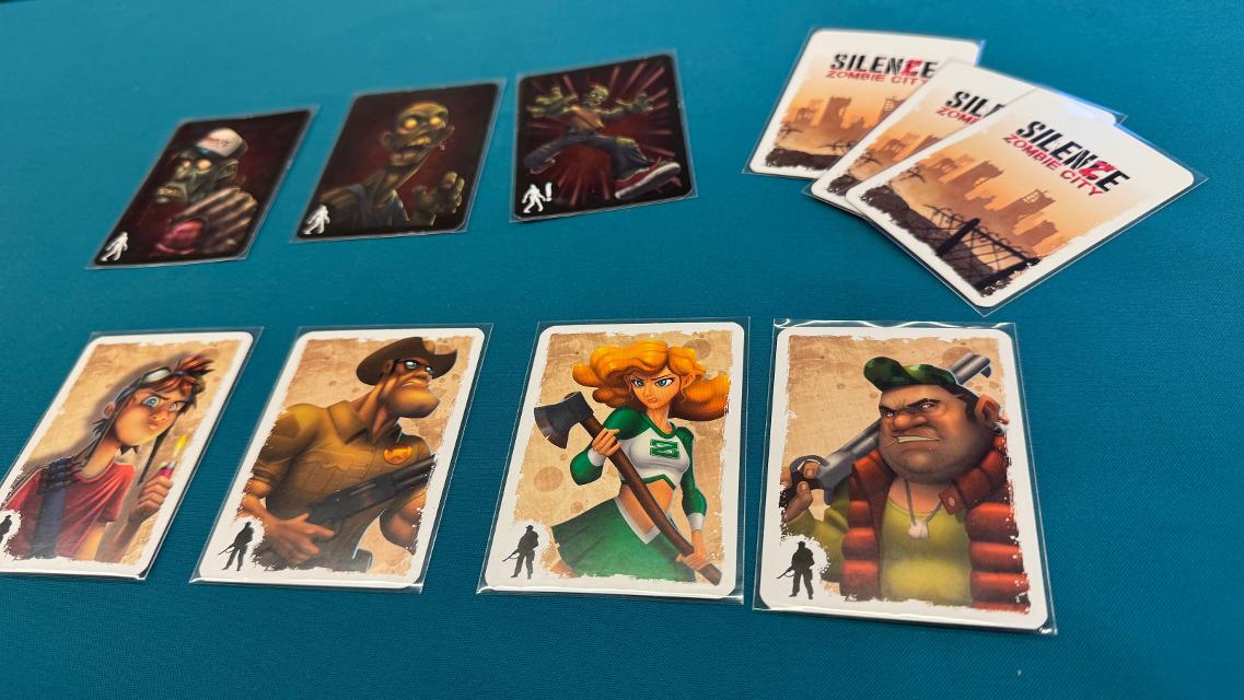 SilenZe: Zombie City on the table, photo by Dídac