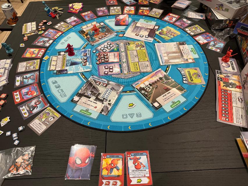 Marvel United sobre la taula, foto de neogeneration