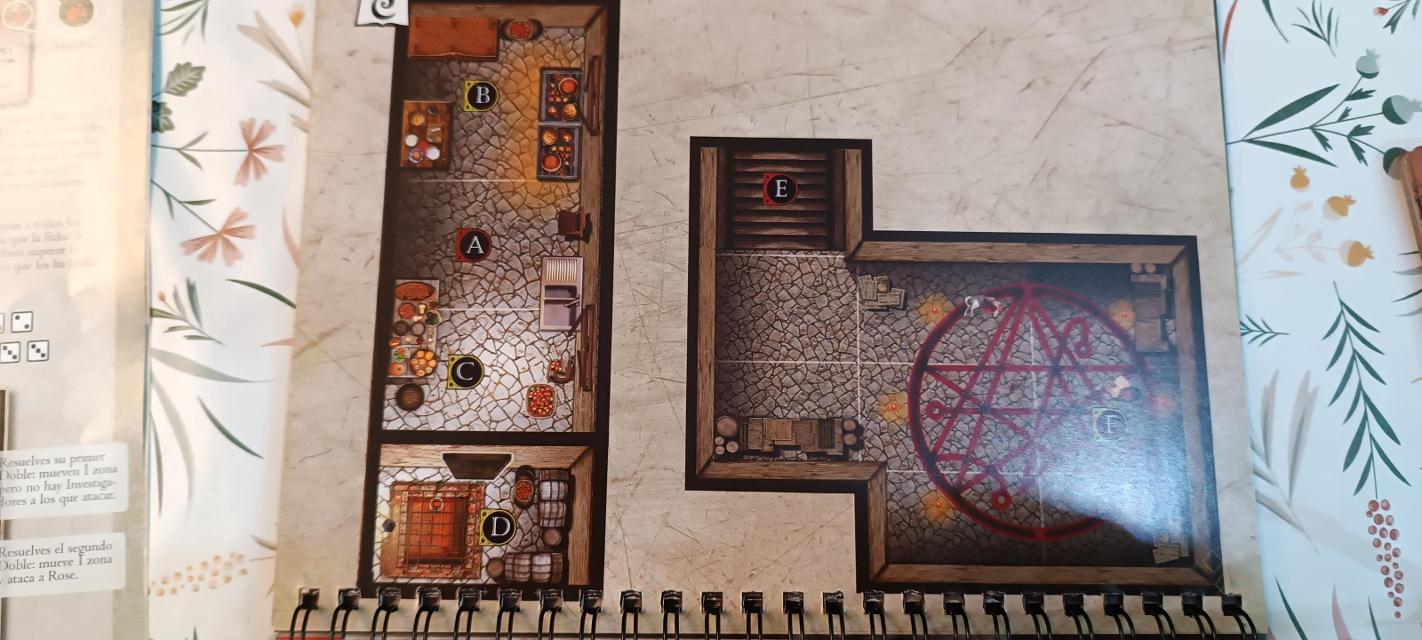 Aventura Z: Vol 1 Lovecraft on the table, photo by Viafora - Francesc