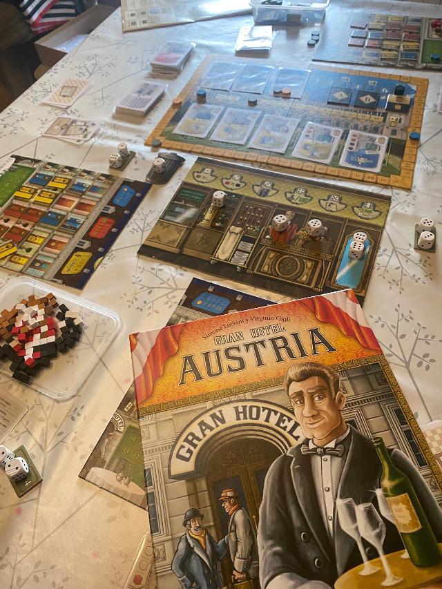 Grand Austria Hotel on the table, photo by Juanlu