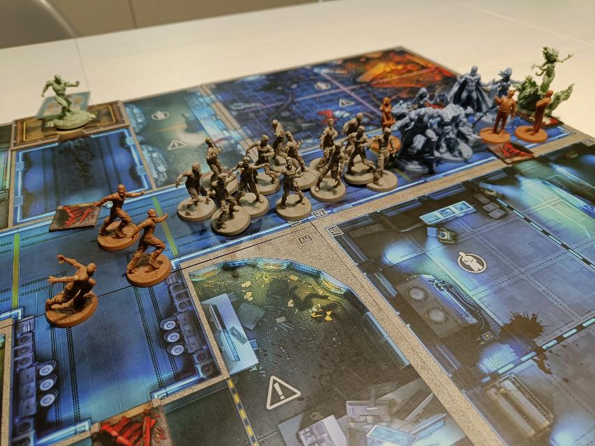 Marvel Zombies: X-Men Resistance na stole, foto: Santiago