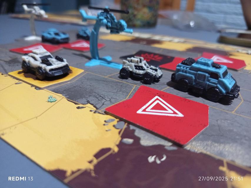 Thunder Road: Vendetta auf dem Tisch, Foto von MarFe MaAn