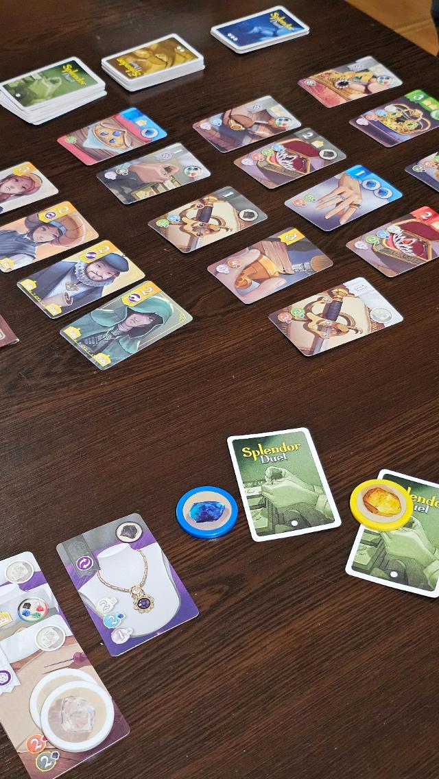 Splendor Duel sur la table, photo de Gent Canaj
