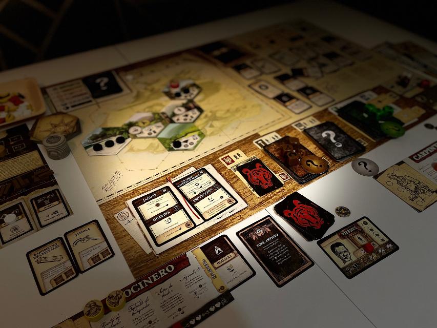 Robinson Crusoe: Aventuras na Ilha Amaldiçoada na mesa, foto de Mikitronic