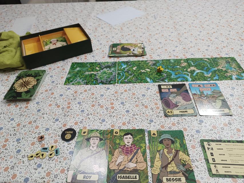 The Lost Expedition on the table, photo by Viafora - Francesc