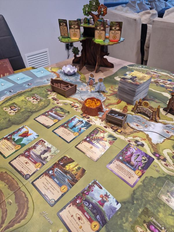 Everdell: The Complete Collection sobre la taula, foto de Pere