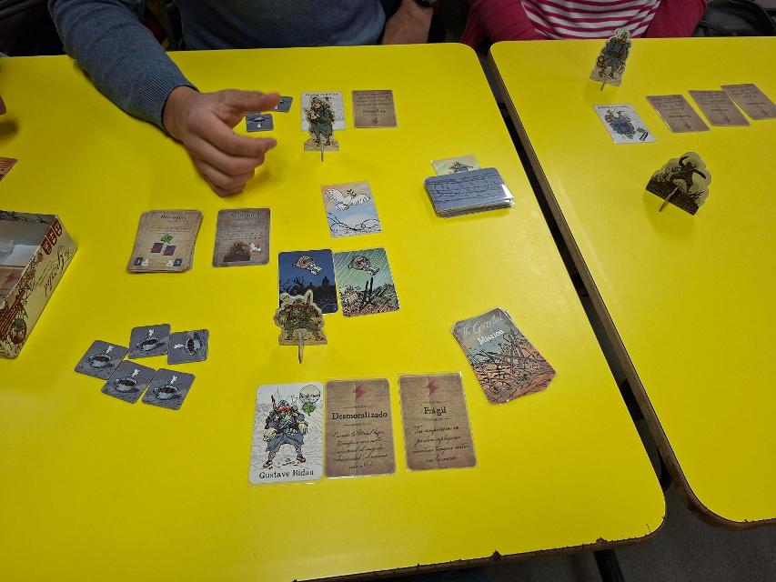 The Grizzled on the table, photo by Artur Rodríguez Coma