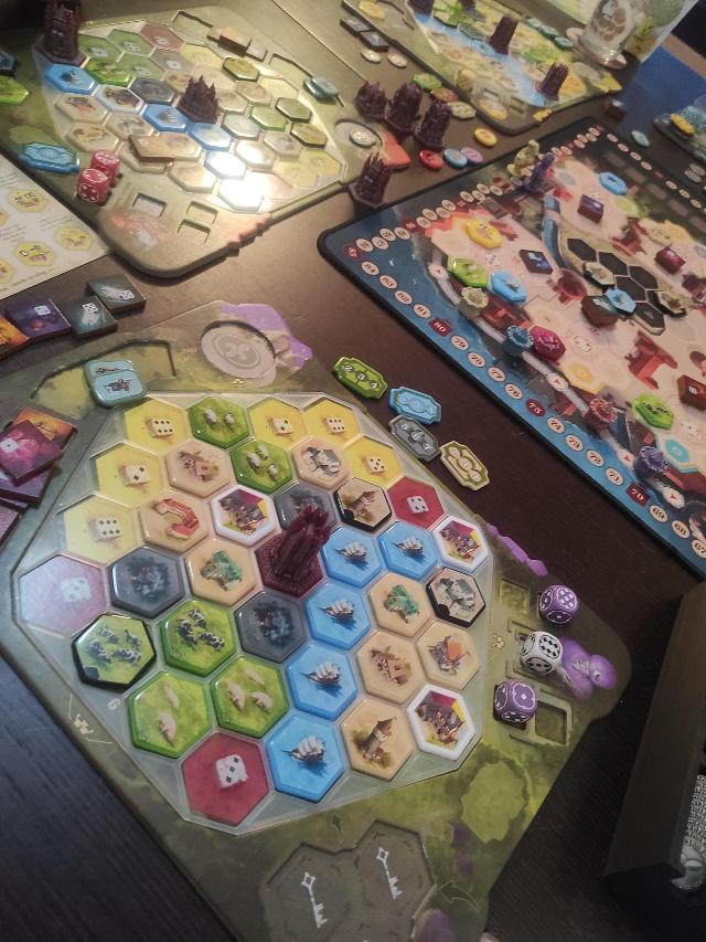 테이블 위의 The Castles of Burgundy: Special Edition, 사진: Pauliss