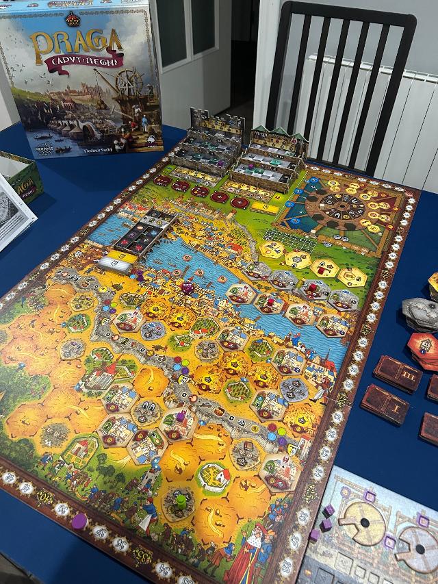 Praga Caput Regni sur la table, photo de David