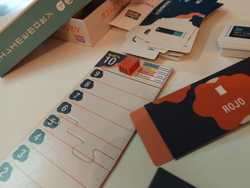 Millimemory on the table, photo by David Vicente