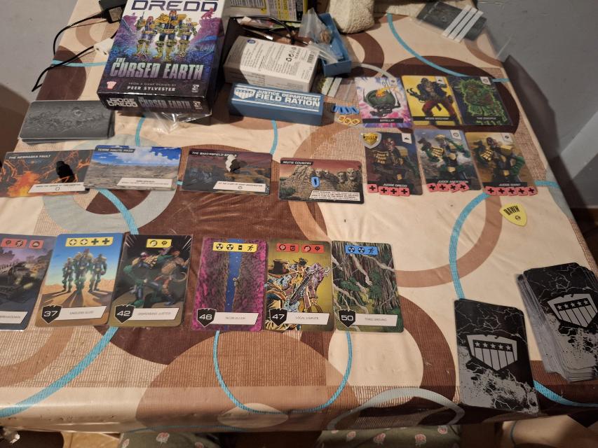 Judge Dredd: The Cursed Earth on the table, photo by Artur Rodríguez Coma