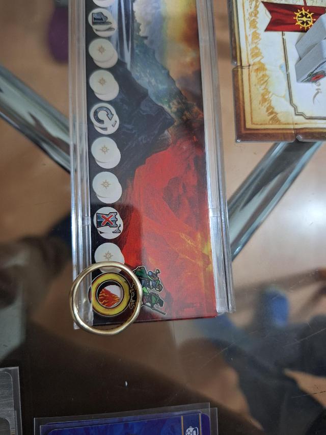 The Lord of the Rings: Duel for Middle-earth on the table, photo by Artur Rodríguez Coma