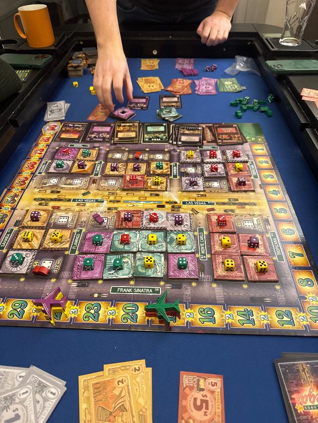 Lords of Vegas på bordet, bilde av Charlie King