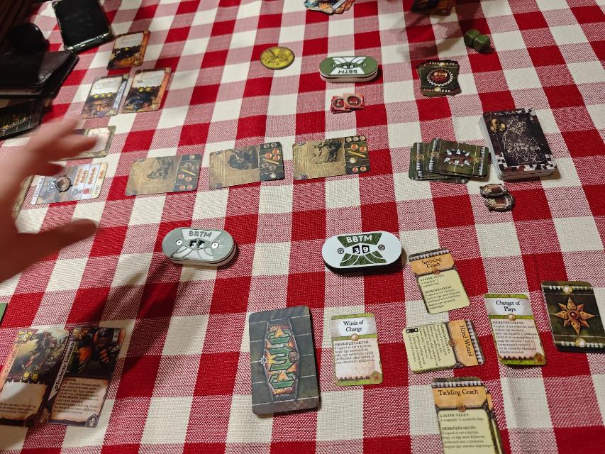 Blood Bowl: Team Manager – The Card Game on the table, photo by tienlevy