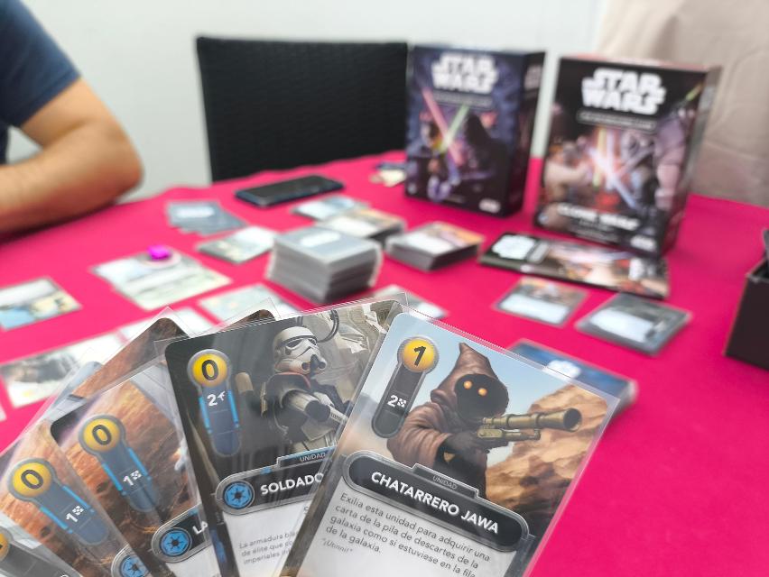 Star Wars: The Deckbuilding Game – Clone Wars Edition on the table, photo by Heldisil