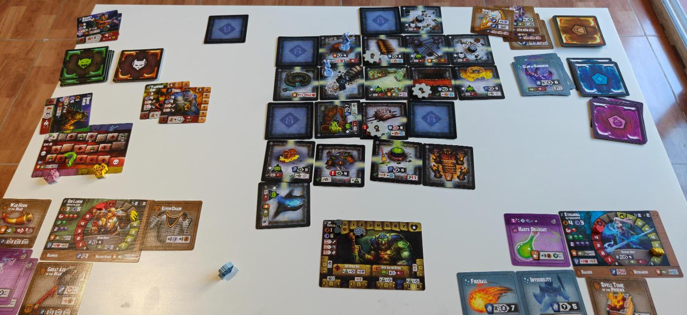 Tiny Epic Dungeons: Deluxe Edition on the table, photo by Sergio M.
