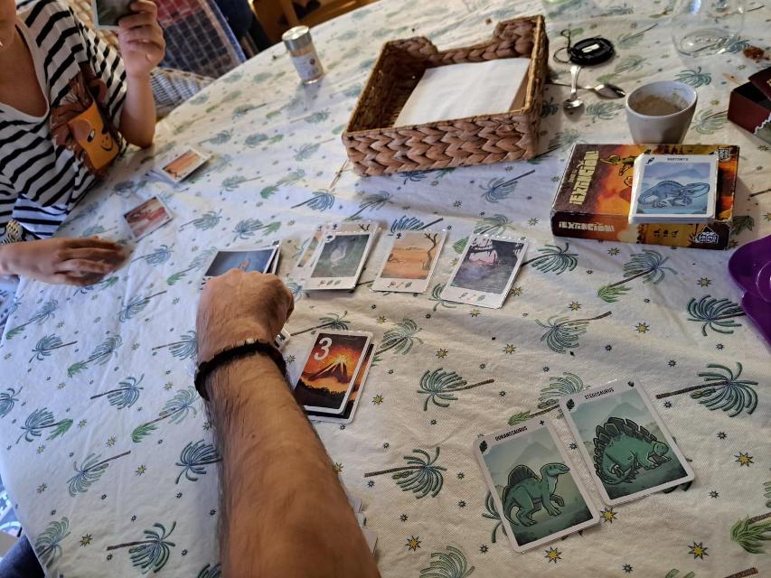 ¡Extinción! sobre la taula, foto de Artur Rodríguez Coma