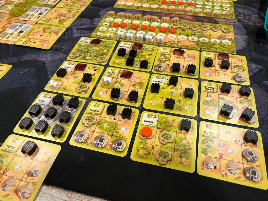 Atiwa on the table, photo by Bruno Circulo Friki