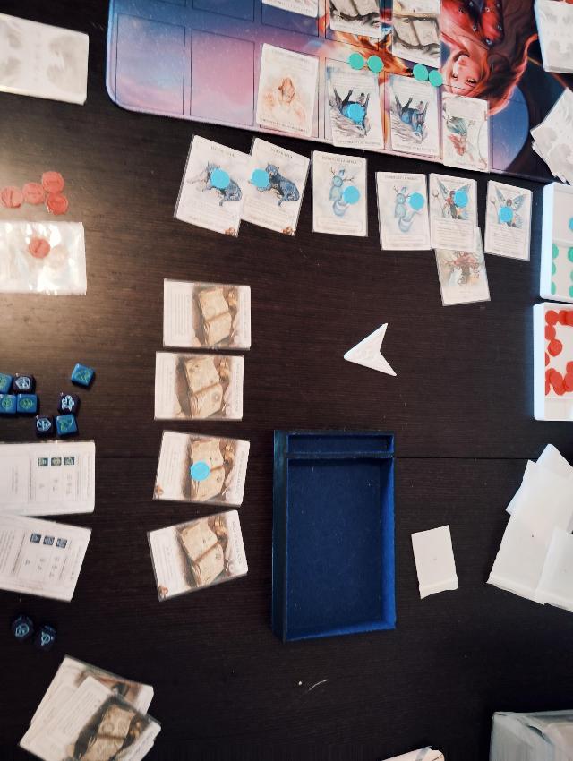Ashes Reborn: Rise of the Phoenixborn on the table, photo by Juniss