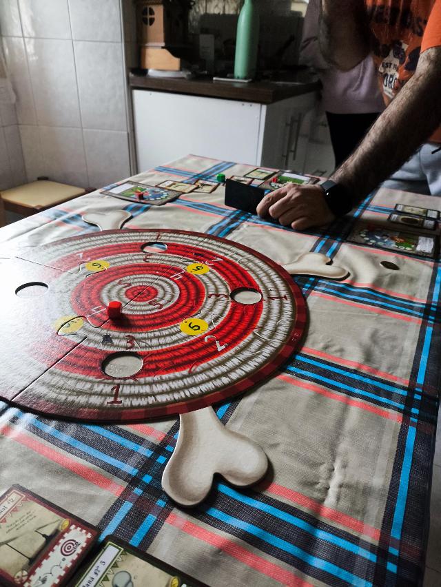 Dungeon Fighter on the table, photo by Guillermo Sordo Sáinz
