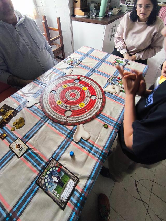 Dungeon Fighter on the table, photo by Guillermo Sordo Sáinz