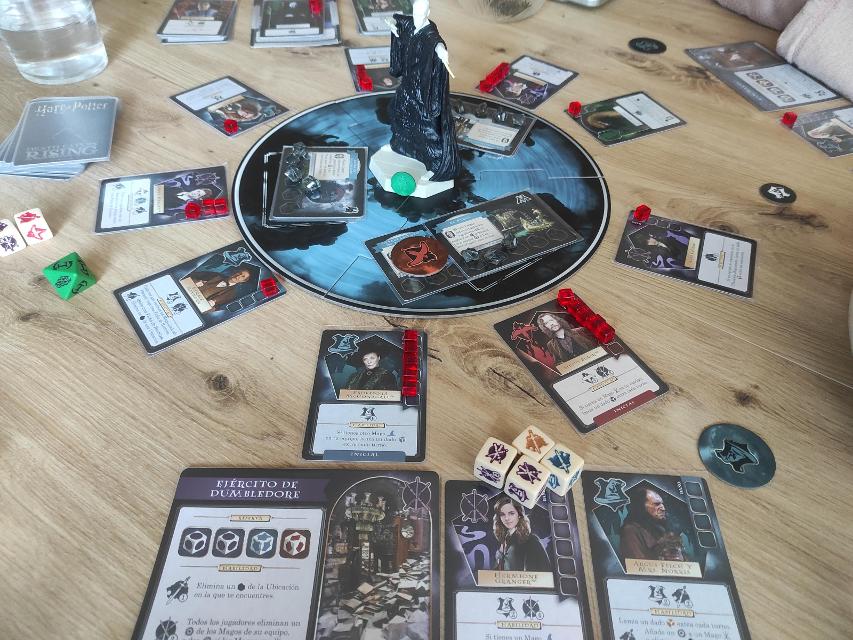 Harry Potter: Death Eaters Rising на столе, фото: Pauliss