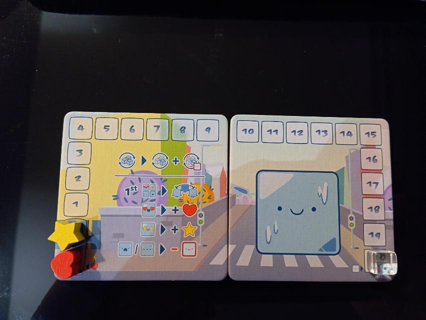 テーブル上のCubeMelt: Getting Dicey(写真:Estepo Estepoes)
