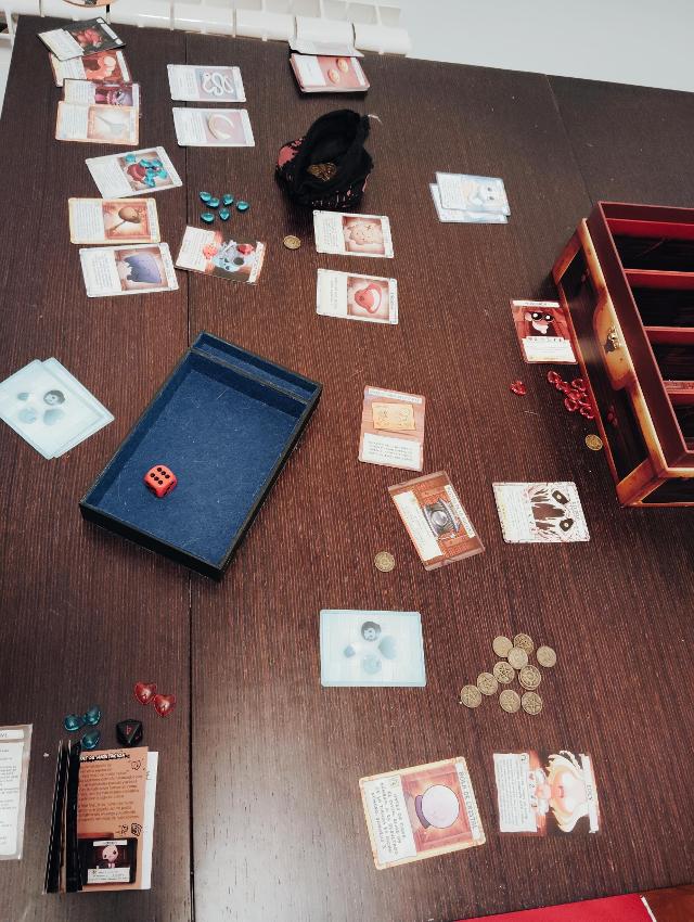 The Binding of Isaac: Four Souls – Ultimate Collector's Edition on the table, photo by Juniss