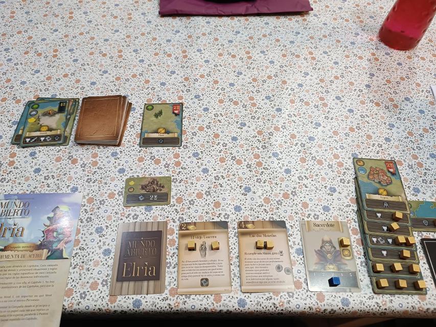 Mundo Abierto: Elria on the table, photo by Viafora - Francesc