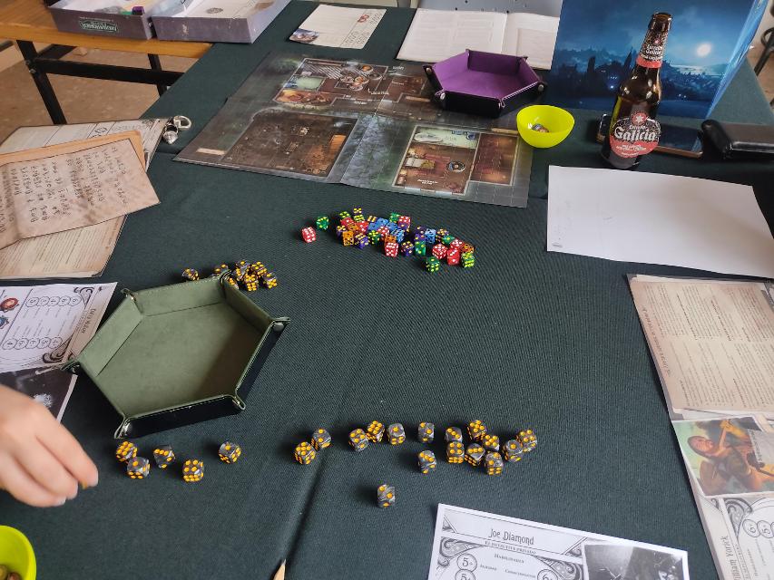 Arkham Horror: The Roleplaying Game – The Hungering Abyss Starter Set on the table, photo by Jocs Sala Padró