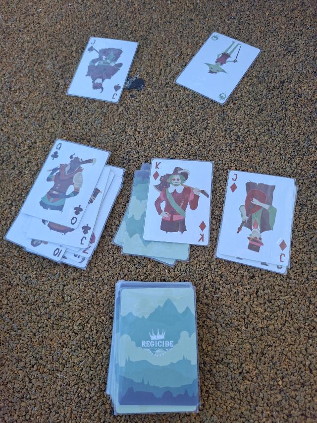 Regicide on the table, photo by Artur Rodríguez Coma
