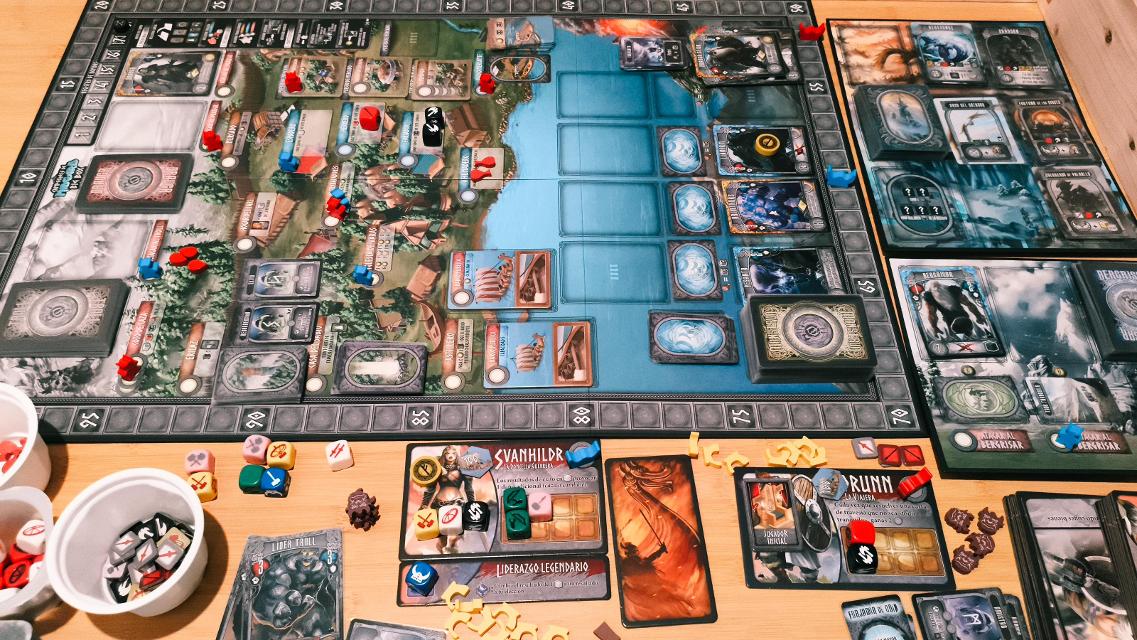 Champions of Midgard on the table, photo by Mochilo