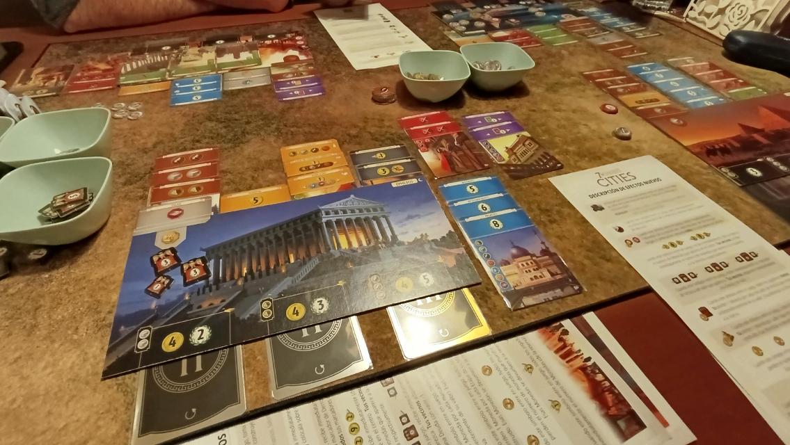 7 Wonders (Second Edition) sobre la taula, foto de Tazmanian