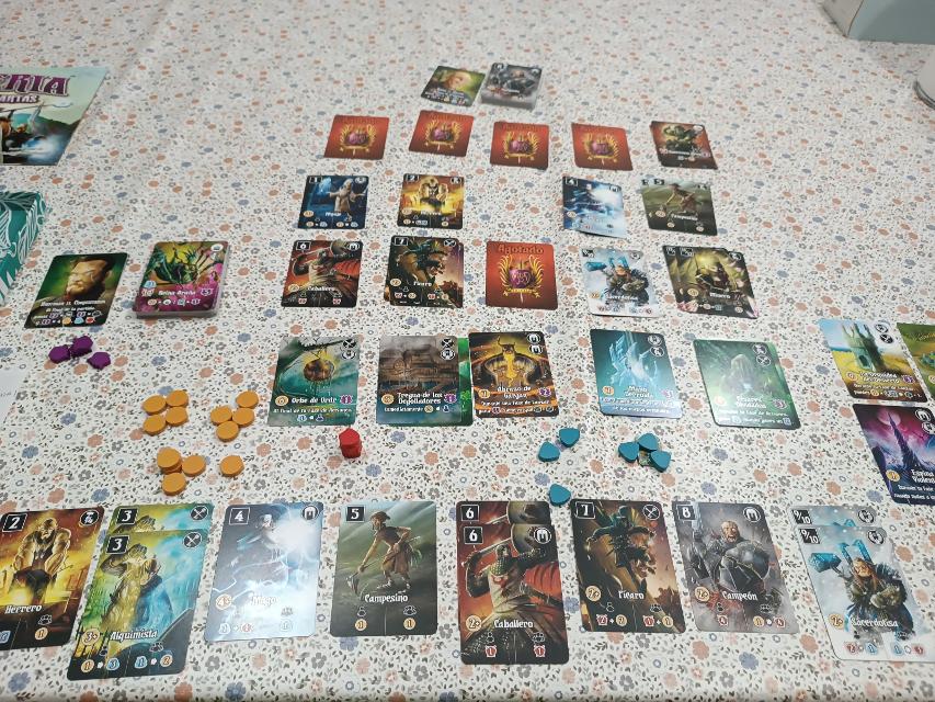 Valeria: Card Kingdoms on the table, photo by Viafora - Francesc