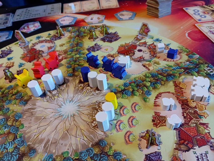 Trolls and Princesses on the table, photo by Estepo Estepoes