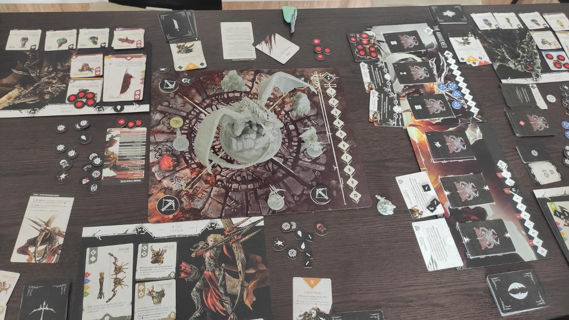 Primal: The Awakening na stole, foto: Jaume